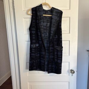 Capote Stylish Black and Blue Women's Hooded Vest